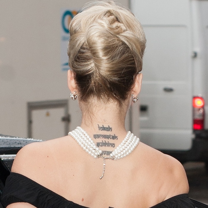 Kimberly Wyatt has a Sanskrit tattoo on the back of her neck that means "I am that I am"