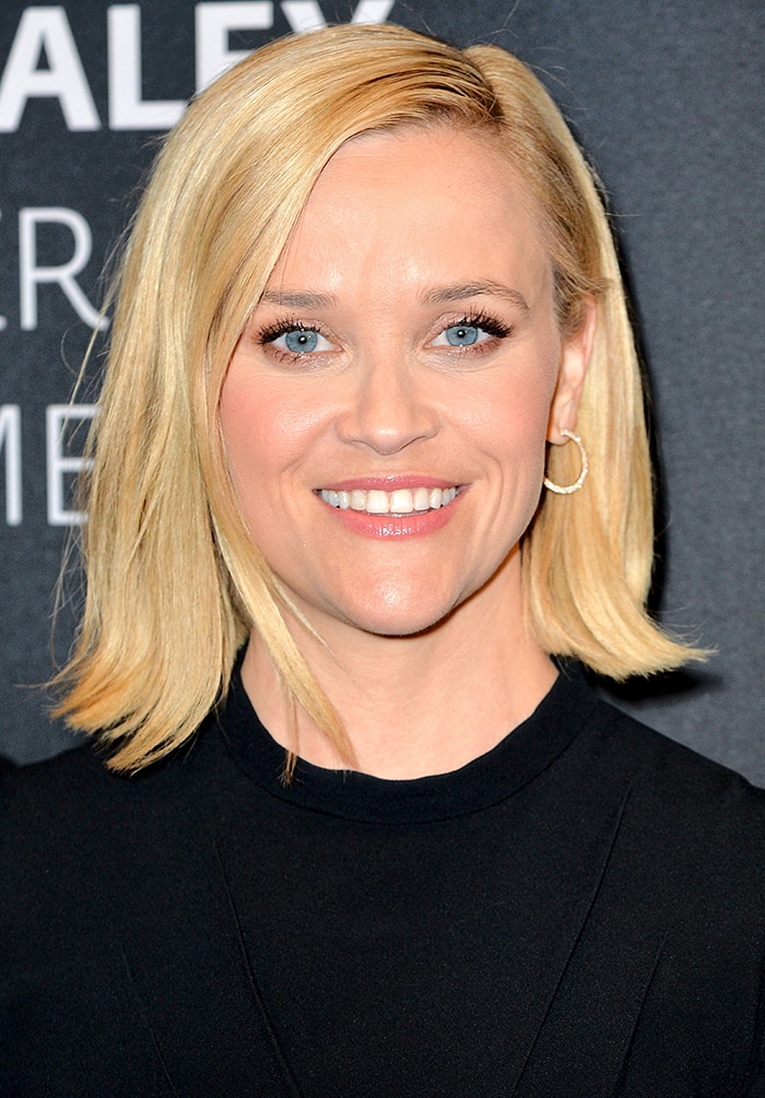 Reese Witherspoon sports soft pink makeup with unfussy hairstyle