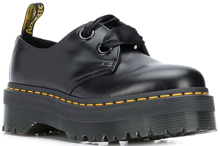 Crank your style up to the max with the stacked look of the Dr. Martens Holly Quad Retro platform shoes