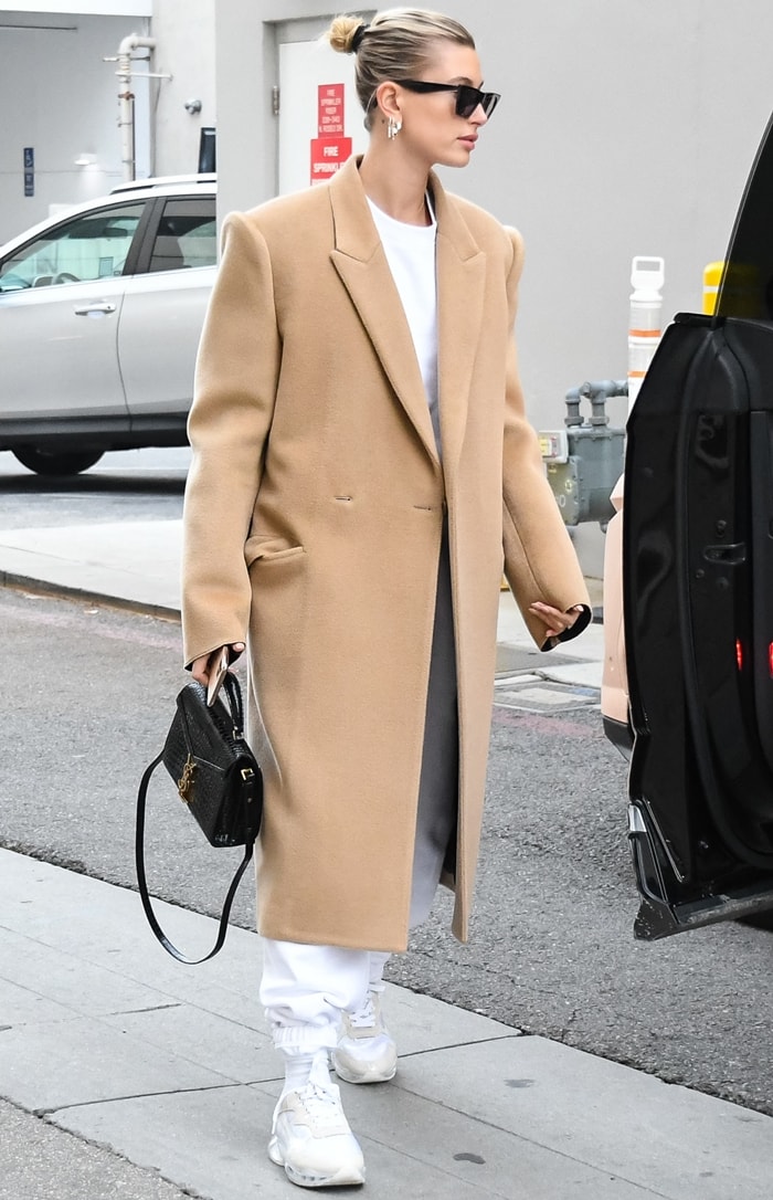Hailey Bieber's Retro-Chic Stadium Sneakers & Extreme Cashmere Look