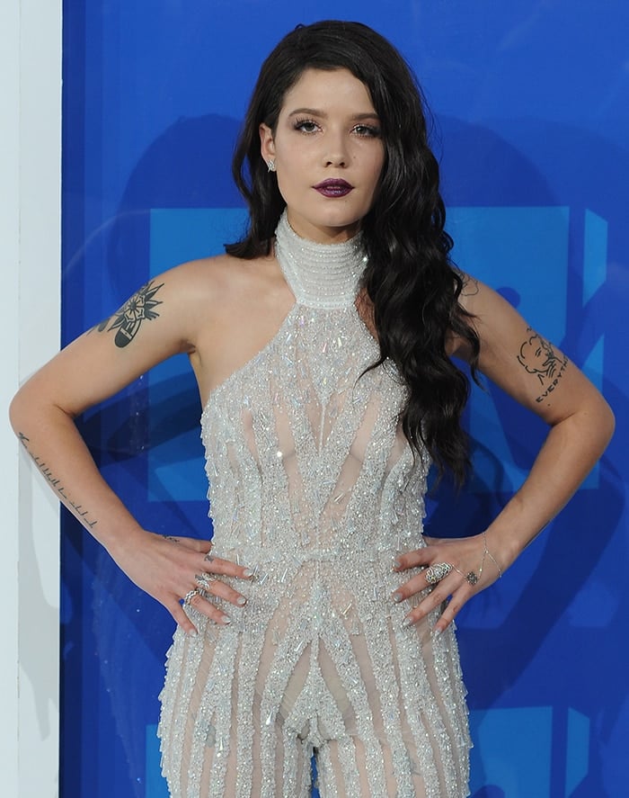 Halsey confidently displays her daring fashion choice at the MTV Video Music Awards