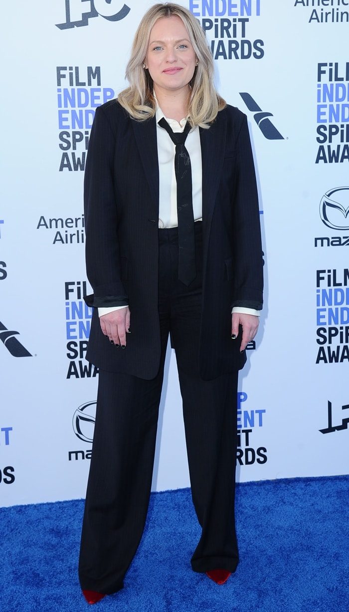 Elisabeth Moss attends the 2020 Film Independent Spirit Awards