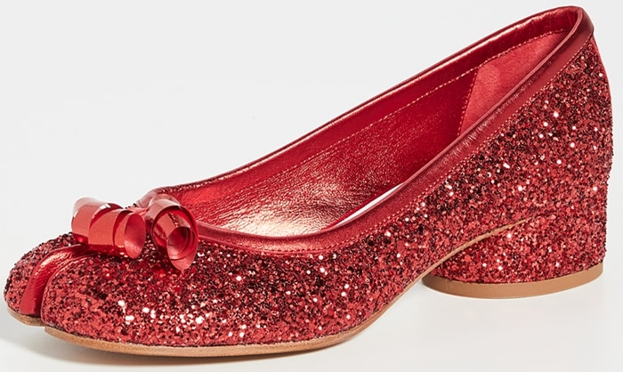 Glitter-coated polyurethane Maison Margiela Tabi glitter pumps in Rubine red