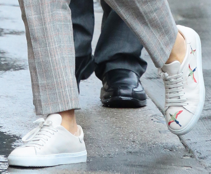 Emily Blunt completes her outfit with Axel Arigato sneakers