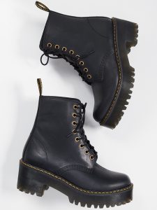 dr martens shriver hi 8 eye boot