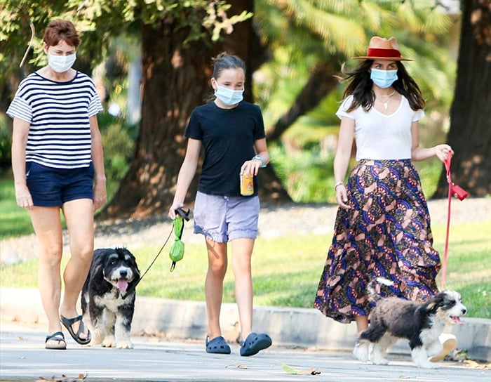 Ben Affleck's daughter, Seraphina, joins Ana de Armas for a dog walking afternoon in Los Angeles on August 20, 2020