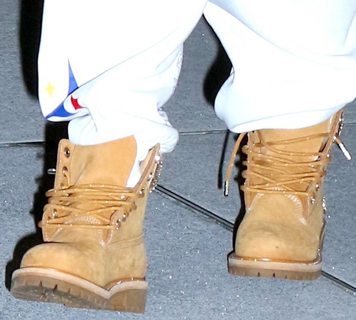 jennifer lopez timberland