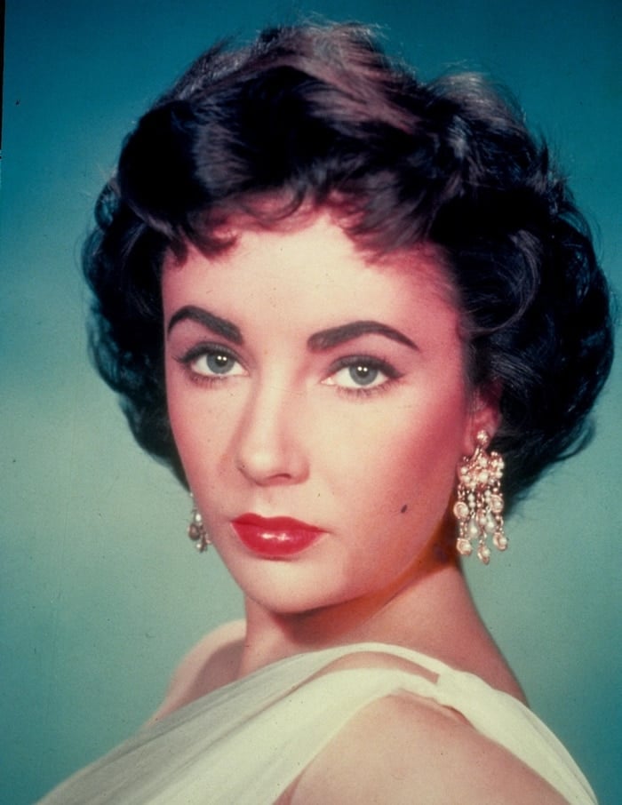 Elizabeth Taylor's pretty eye color always drew attention