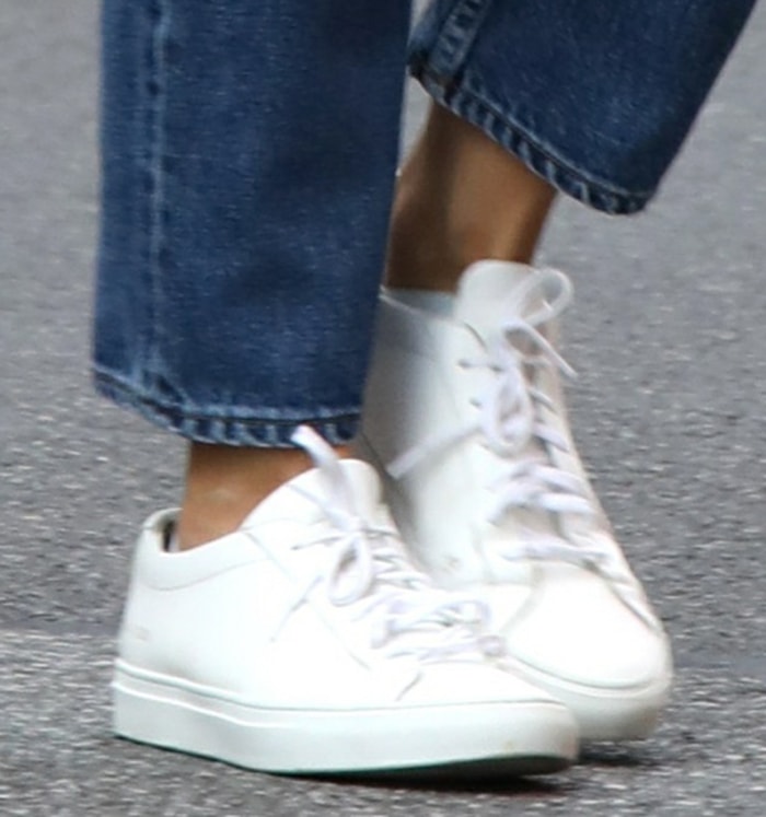 Katie Holmes completes her errand look with Common Projects sneakers