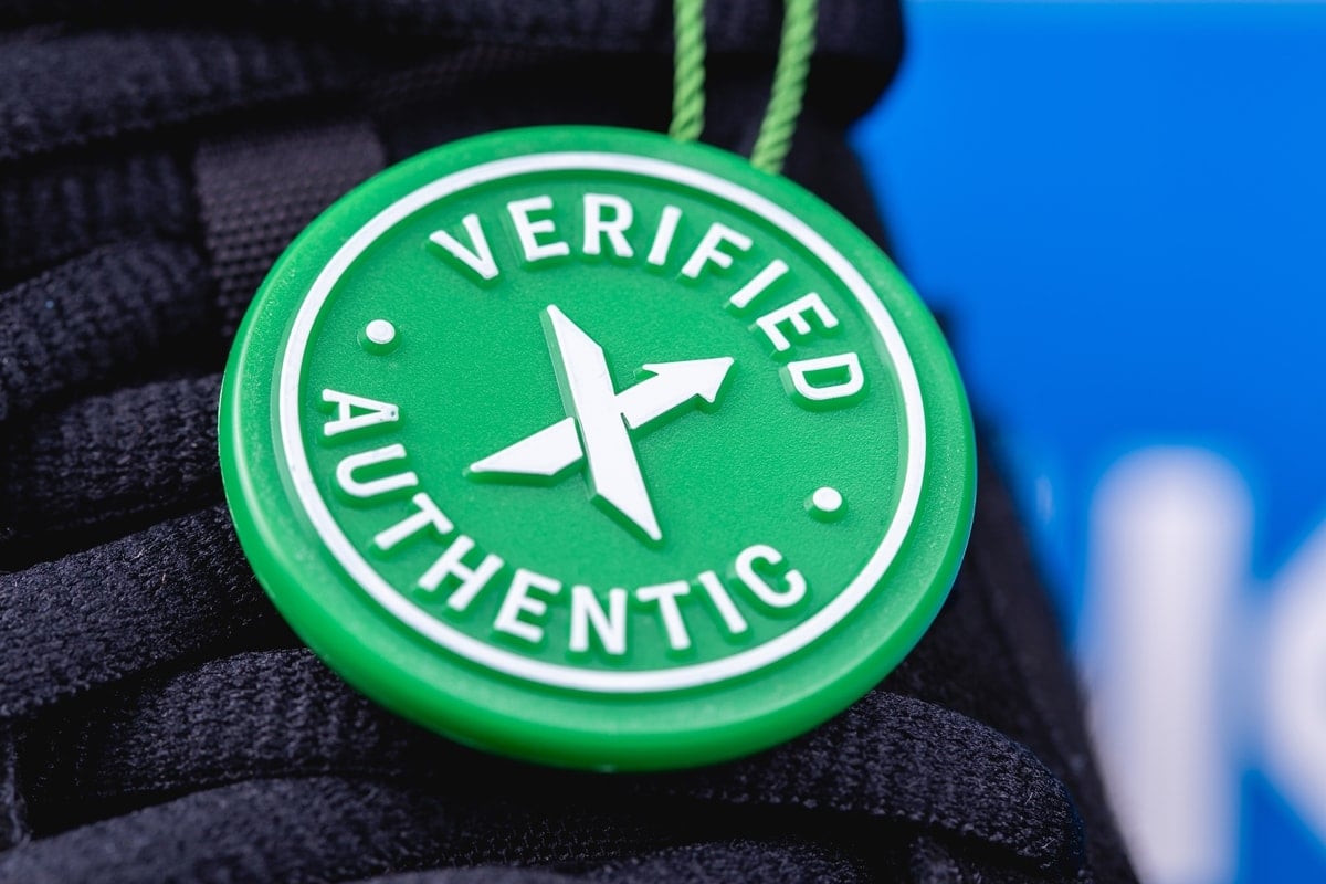 Sneakers purchased on StockX always come with a recognizable green tag attached that says “Verified” and “Authentic”