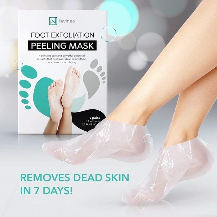 Lavinso's foot peel mask includes all-natural ingredients and botanical extracts that are safe to use on both men and women