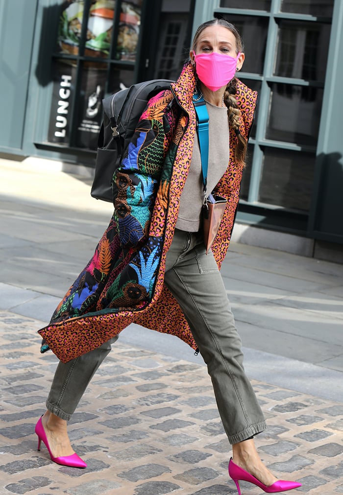 Sarah Jessica Parker brightens up fall in Farm Rio jungle animal printed puffer coat