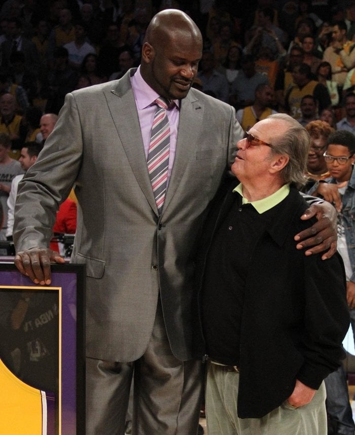 Former NBA player Shaquille O'Neal towers over actor Jack Nicholson