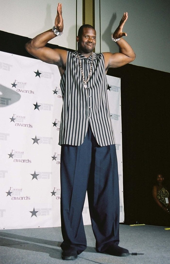 Shaquille O'Neal poses during the 1st Annual BET Awards