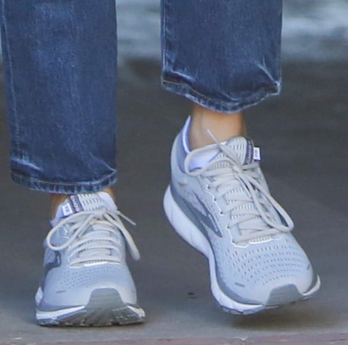 Jennifer Garner wearing Brooks Ghost 13 running shoes