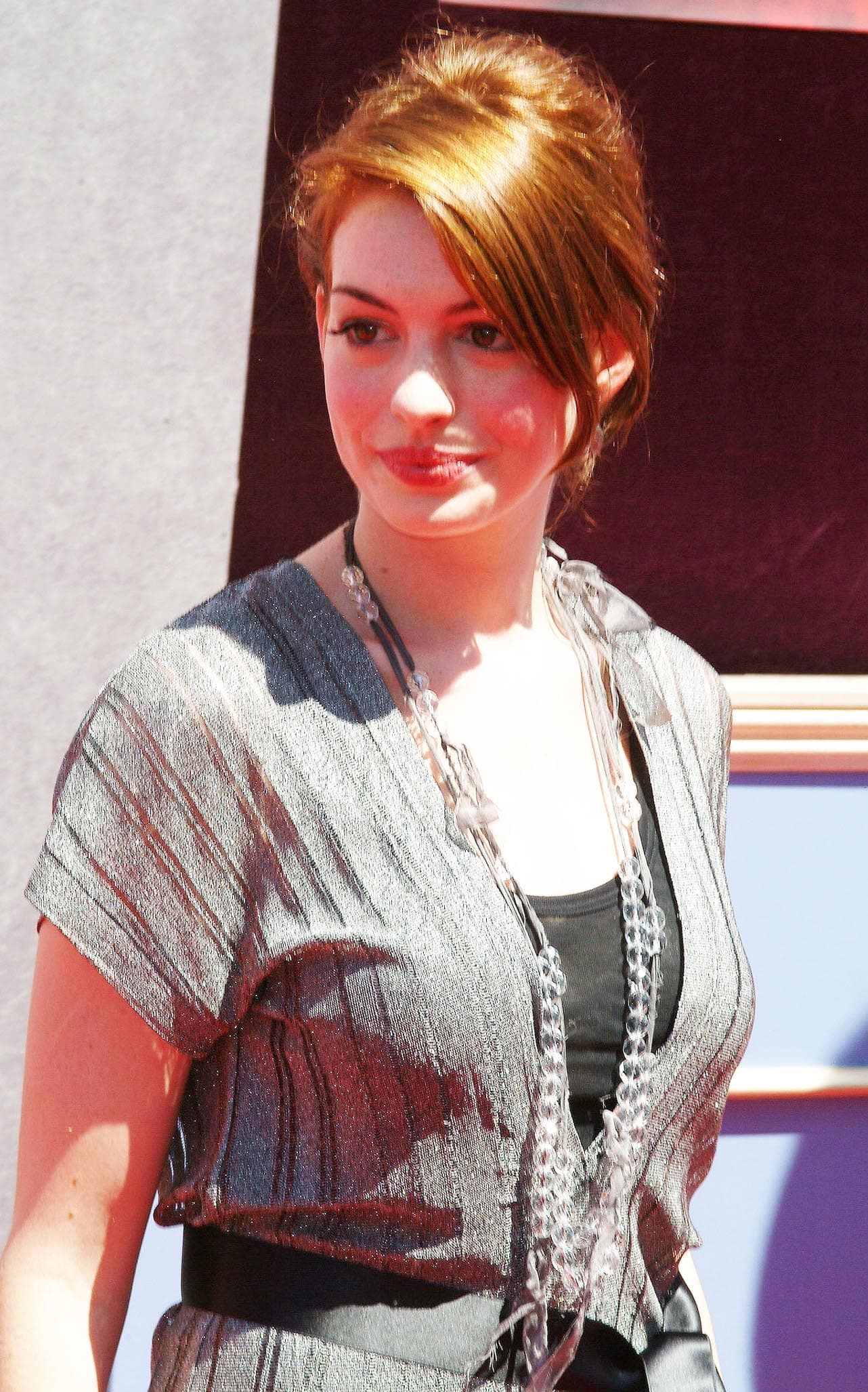 21-year-old actress Anne Hathaway at the Disney premiere The Princess Diaries 2: The Royal Engagement