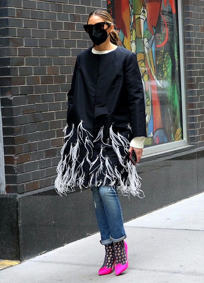 Olivia Palermo goes for a solo stroll in Dumbo, Brooklyn on January 27, 2021