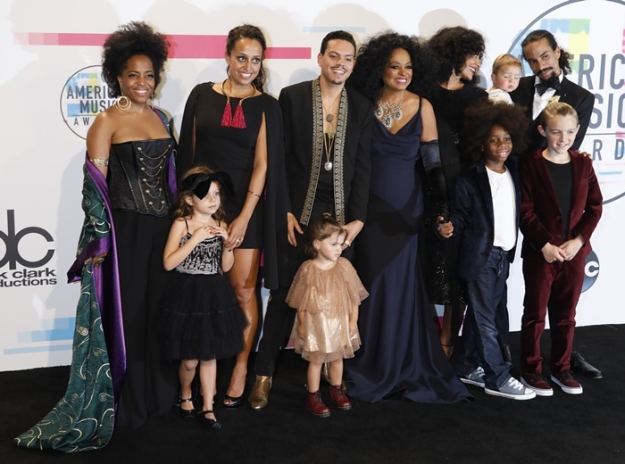 Rhonda Ross Kendrick, Callaway Lane, Chudney Ross, Evan Ross, Jagger Snow Ross, Diana Ross, host Tracee Ellis Ross, Raif-Henok Emmanuel Kendrick, Indigo Naess, Ross Naess, and Bronx Wentz pose in the press room during the 2017 American Music Awards