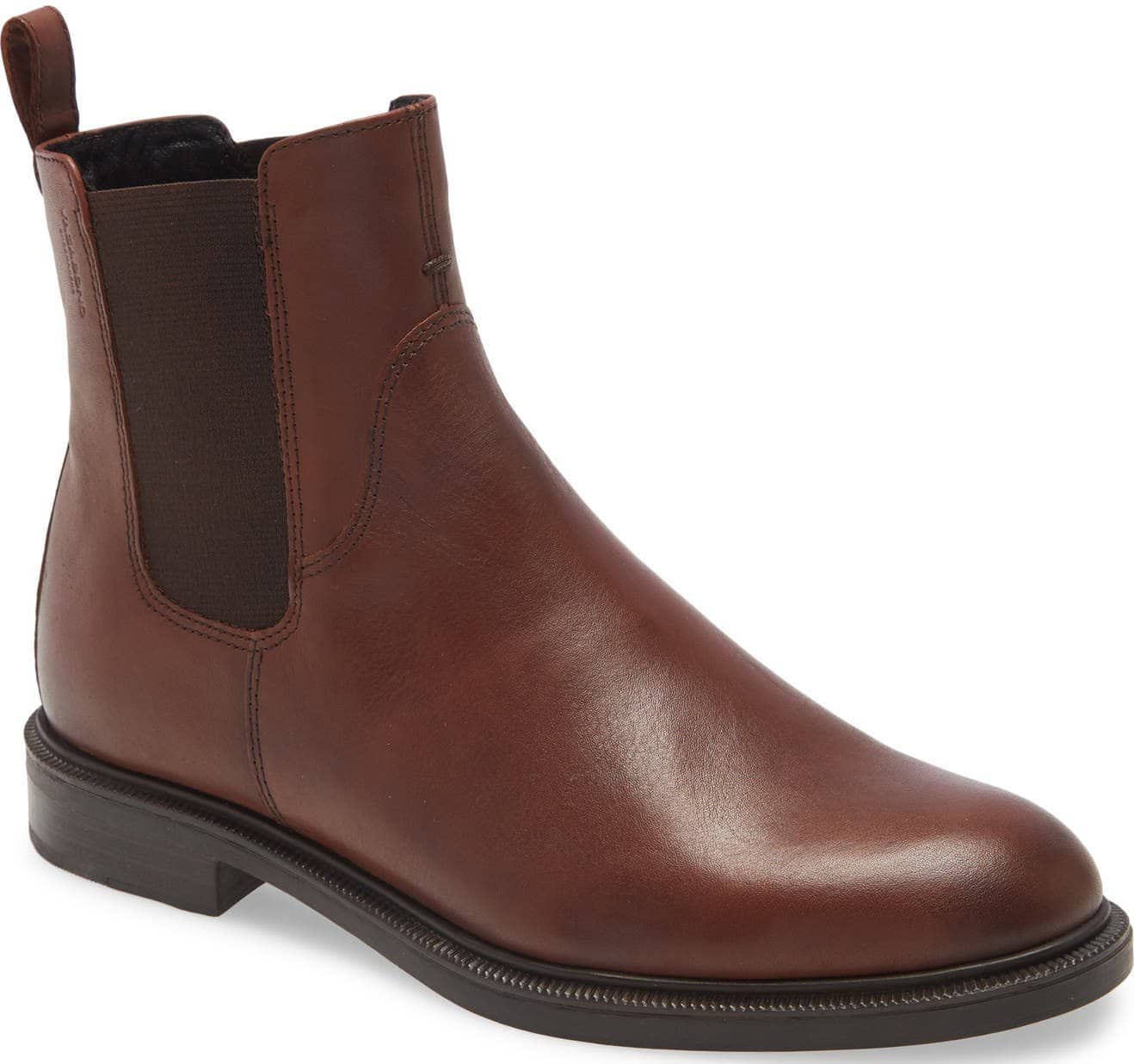 Enjoy day to evening comfort with the country-style Vagabond Shoemakers Chelsea boot