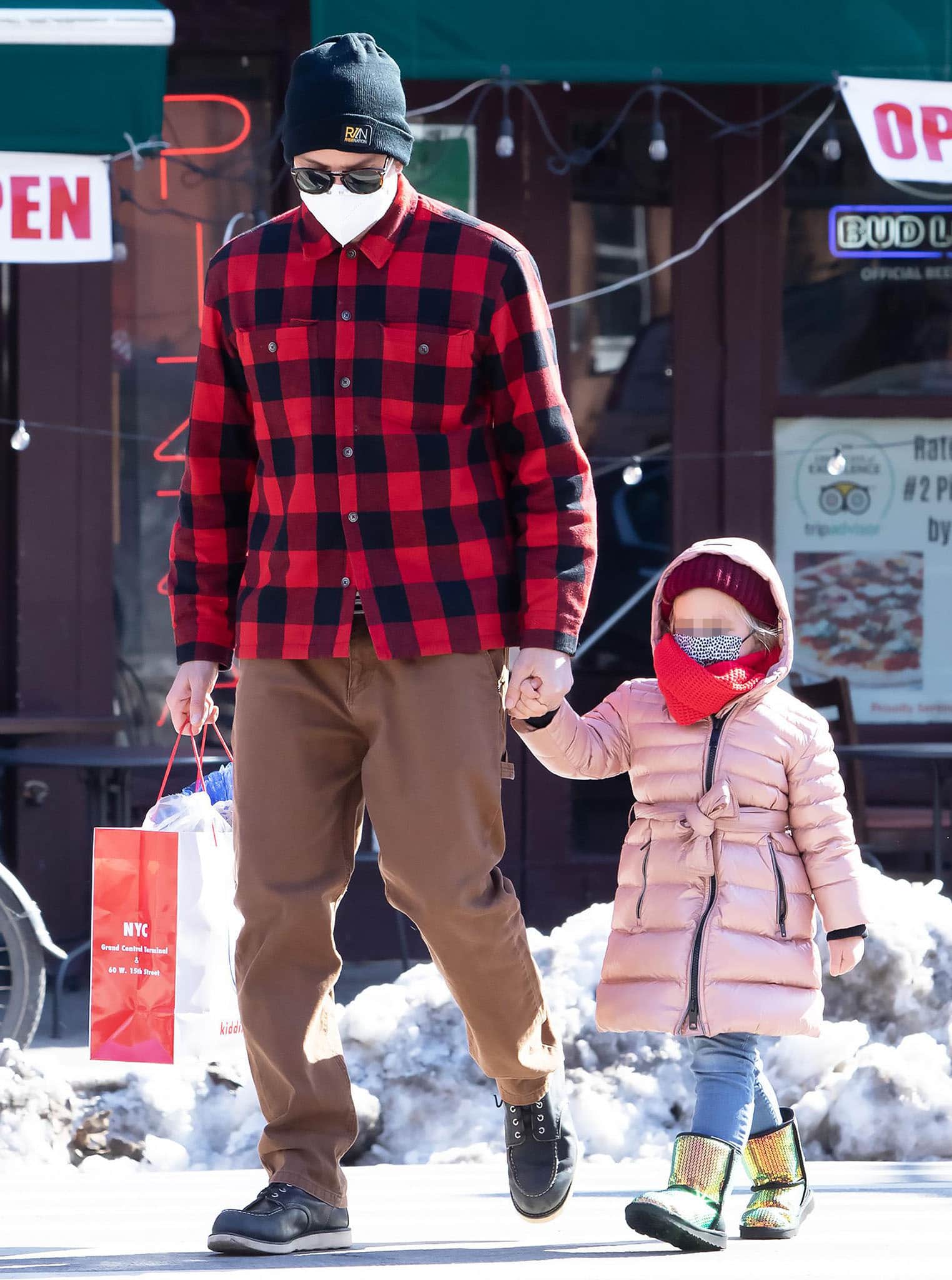 Bradley Cooper bonds with his daughter in a checkered shirt on February 10, 2021