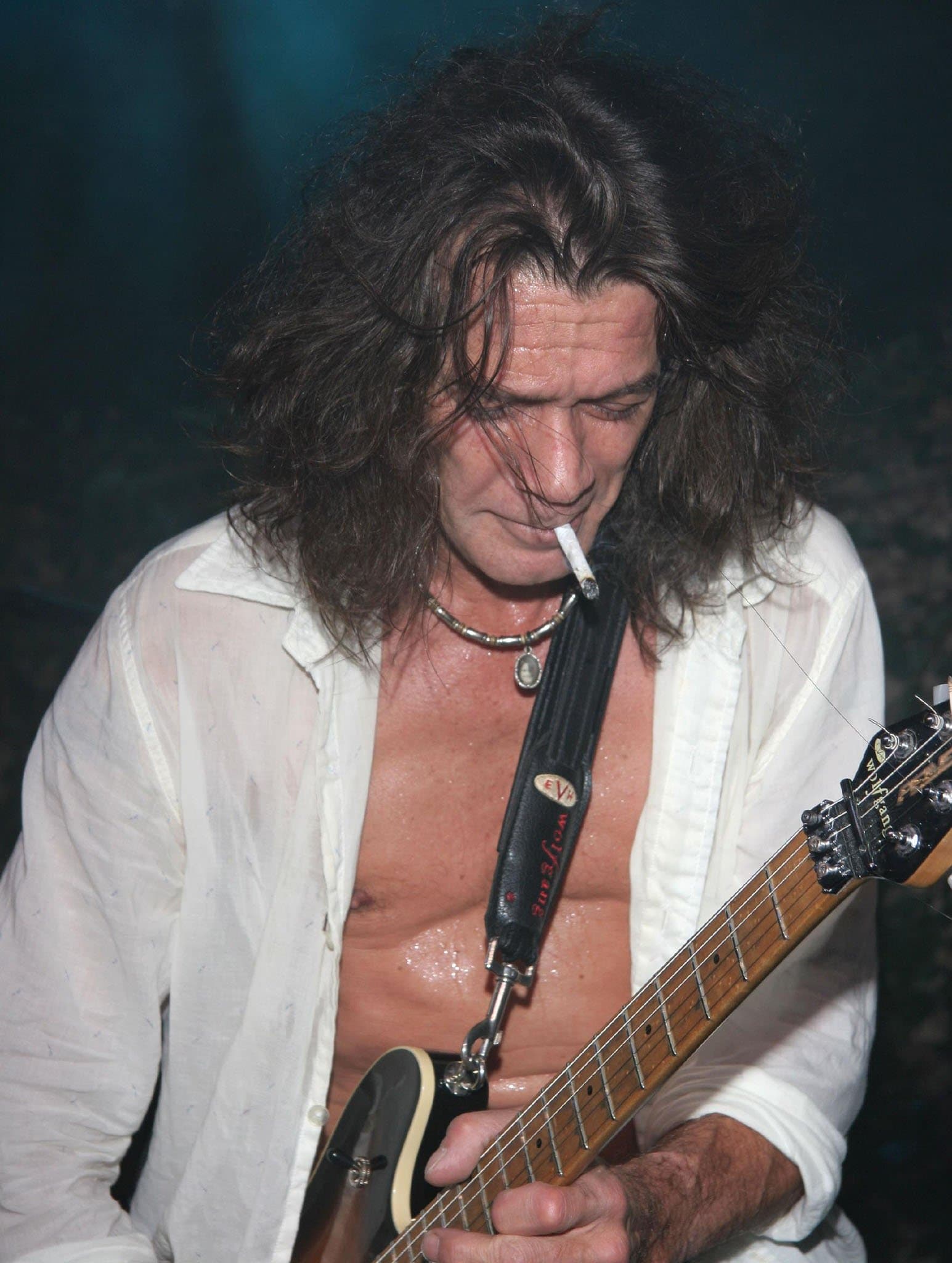 Eddie Van Halen believed that the metal picks he always had in his mouth, in addition to heavy cigarette, alcohol, and drug use, caused his cancer