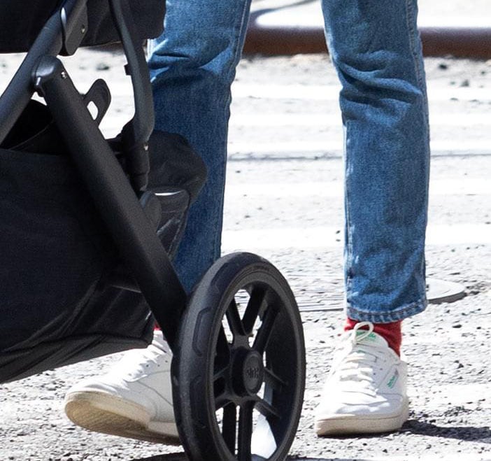 Emily Ratajkowski teams her casual outfit with vintage Reebok Club C 85 sneakers
