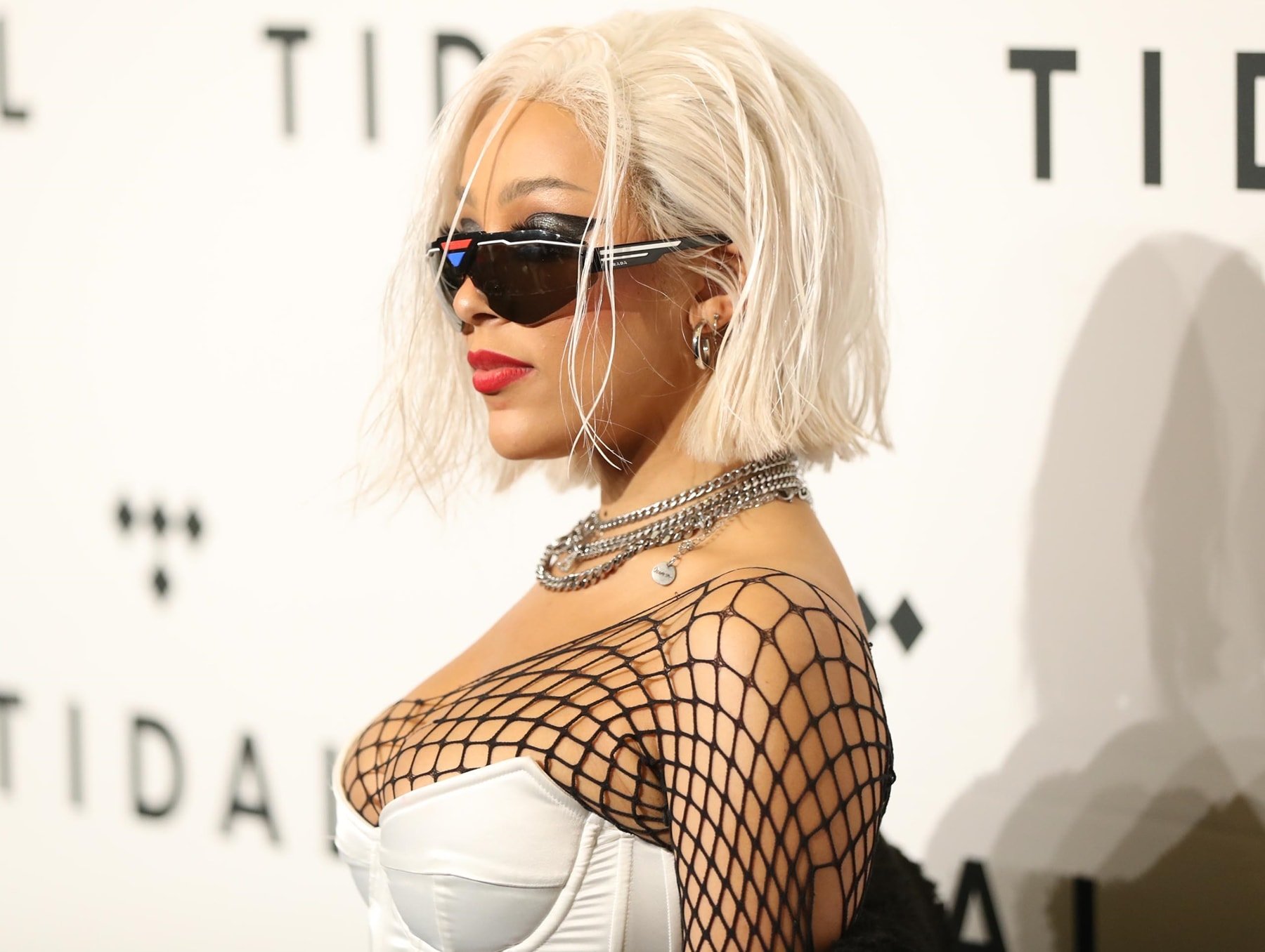 Doja Cat promised to show her boobs if her Nicki Minaj collaboration 'Say So' hit number one