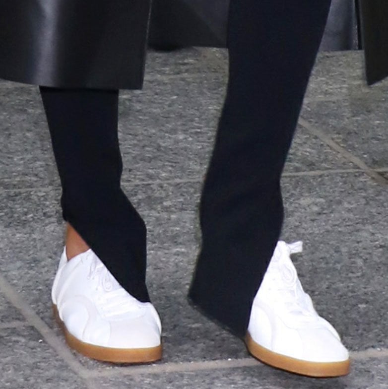 Rosie Huntington-Whiteley keeps her look casual but chic with Toteme The Sneaker shoes