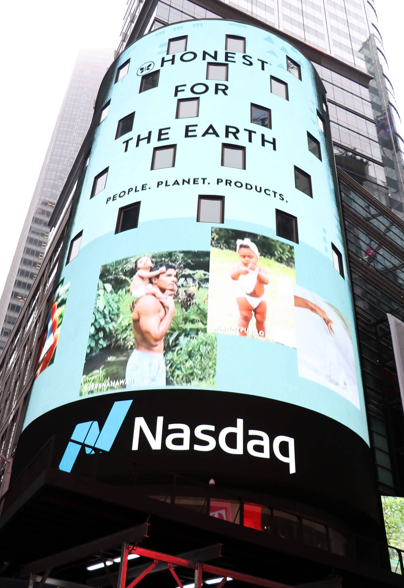 The Honest Company's Nasdaq billboard in Times Square New York