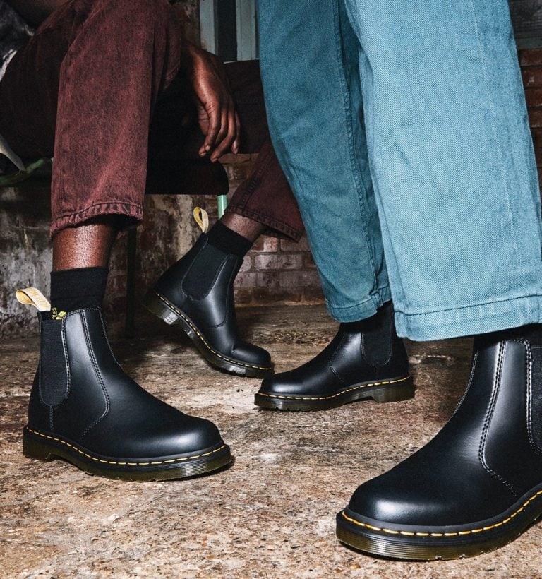 chelsea boots crease