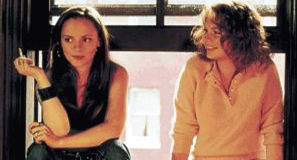 Exploring Christina Ricci and Michelle Williams’ Dynamic in ‘Prozac Nation’