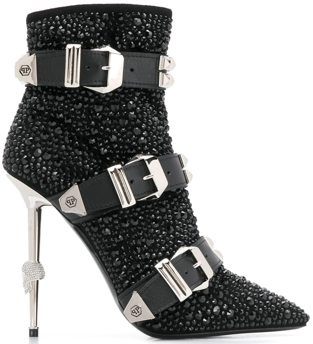 These black leather crystal buckled boots feature a pointed toe, a buckle fastening, beaded embroidery, a high stiletto heel, and silver-tone hardware