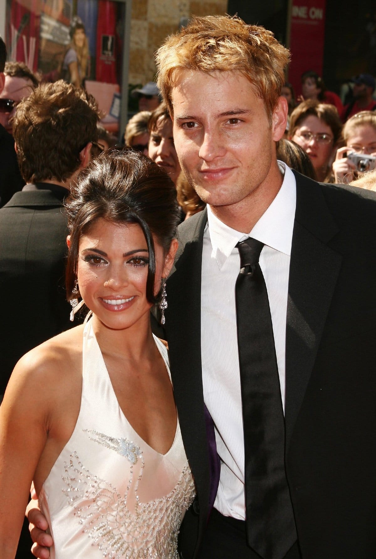 Lindsay Korman and Justin Hartley married in May 2004 and divorced in 2012 citing “irreconcilable differences"