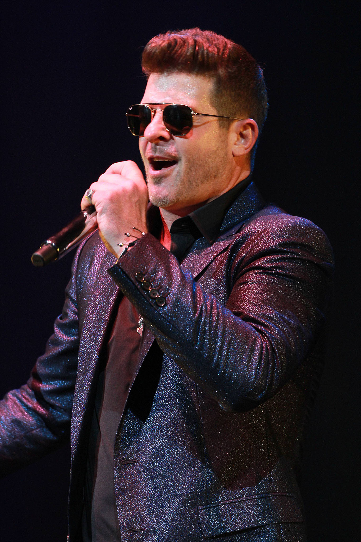 Robin Thicke, pictured performing at the 2019 Sketchbook Tour, is accused of groping Emily Ratajkowski's boobs