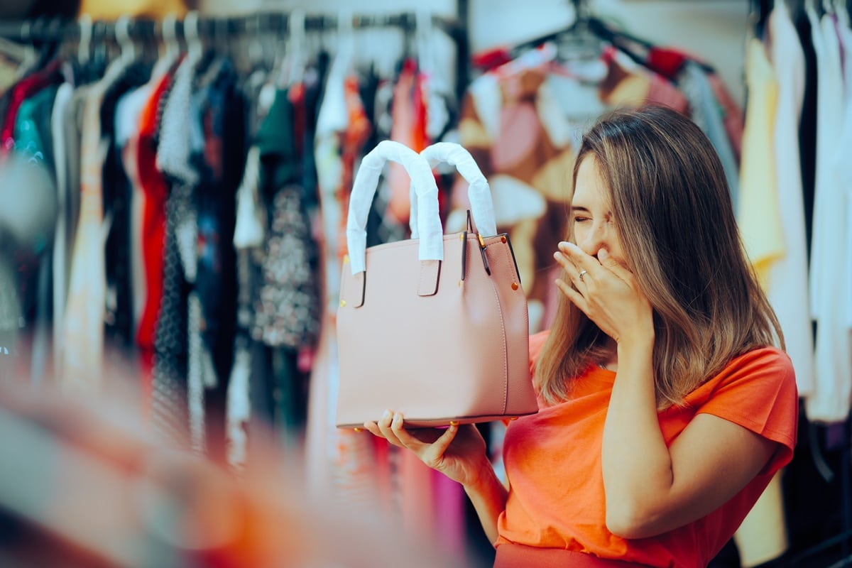 Counterfeit bags are often made in unsanitary conditions and can smell bad because they are made with low-quality materials that can have a strong odor