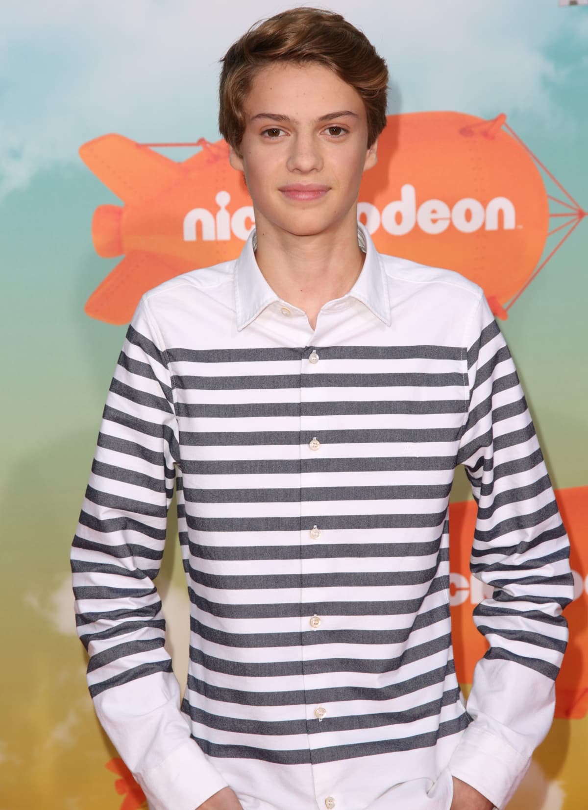 Henry Danger actor Jace Norman in a tailored striped shirt at the 2016 Kids’ Choice Awards