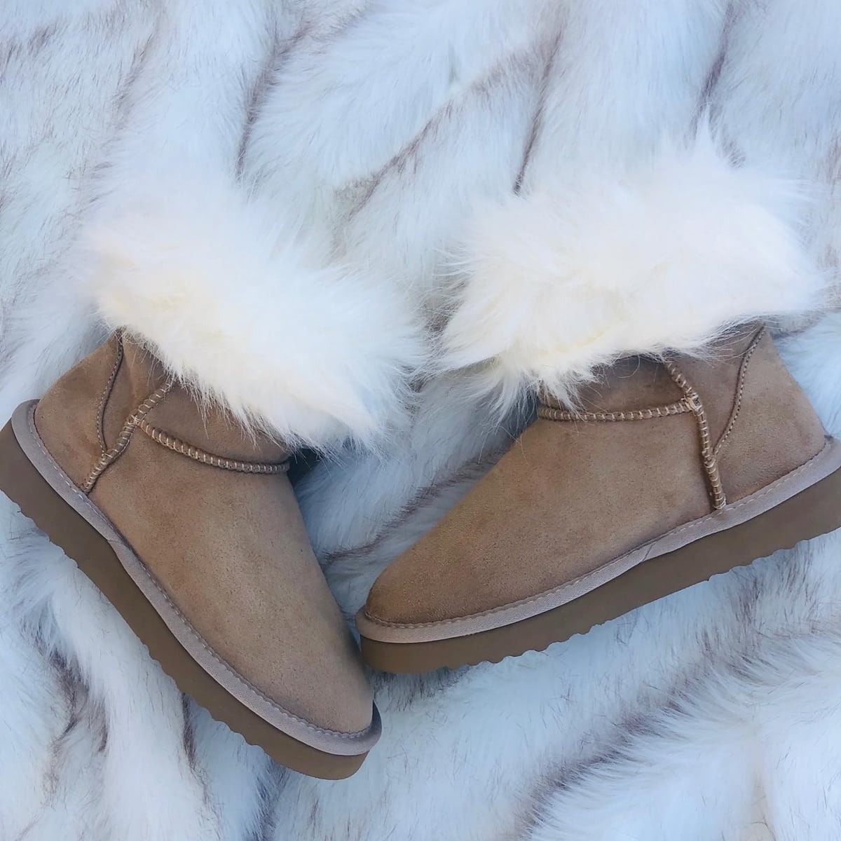 PAWJ California is a luxury cruelty-free brand that offers great alternatives to UGG sheepskin boots
