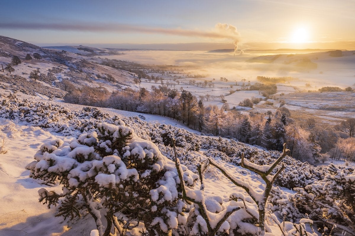 Beautiful winter sunrise at High Peak in the Derbyshire Peak District, United Kingdom
