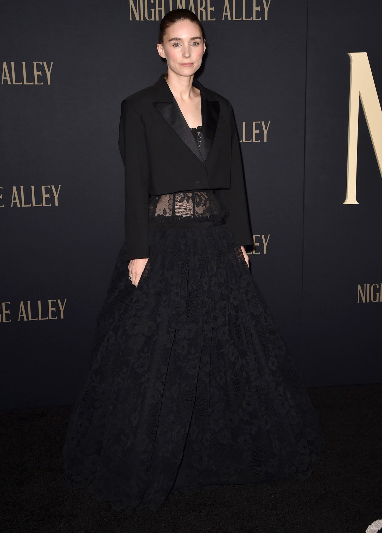 Rooney Mara in a custom Alexander McQueen black lace gown at the Nightmare Alley world premiere held at Alice Tully Hall in New York City on December 1, 2021