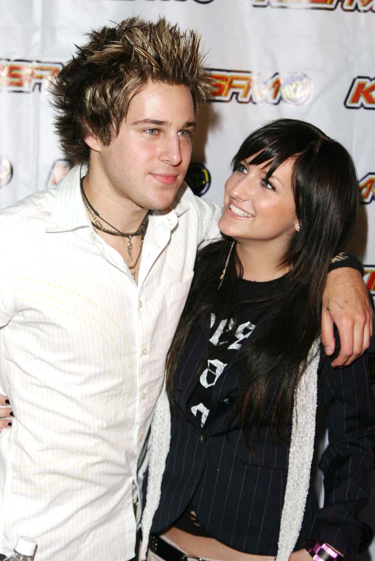 Ashlee Simpson and American musician Ryan Cabrera dated from January 2004 to August 2005