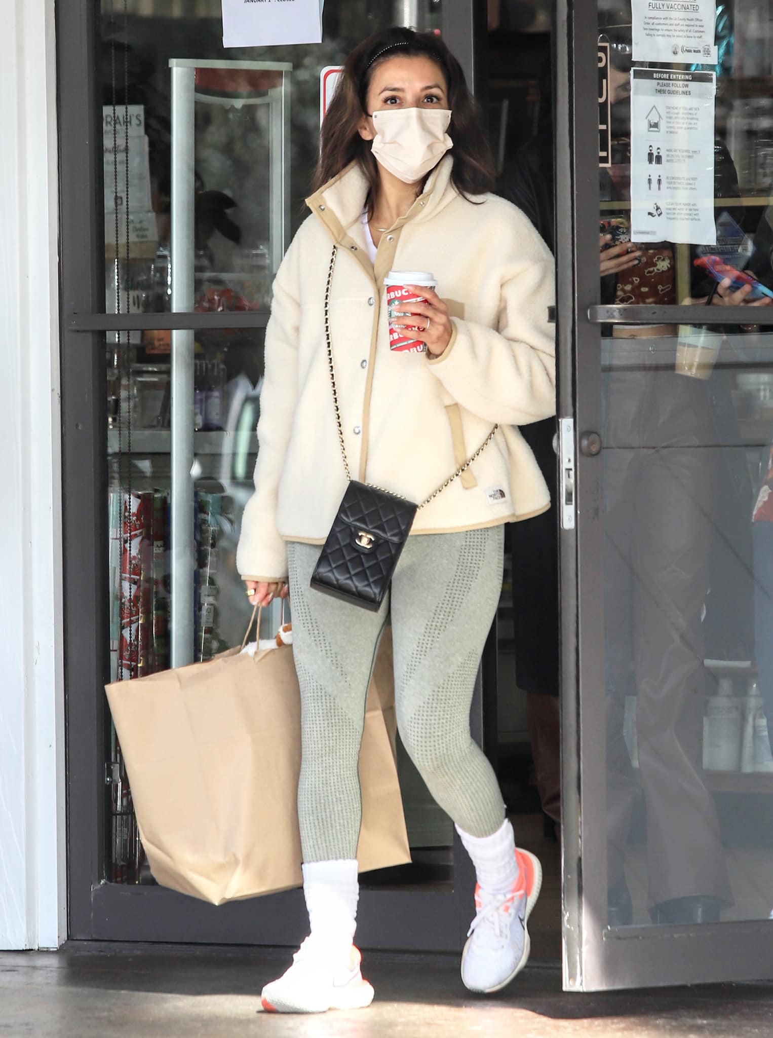 Eva Longoria enjoys post-holiday shopping in Beverly Hills on December 28, 2021