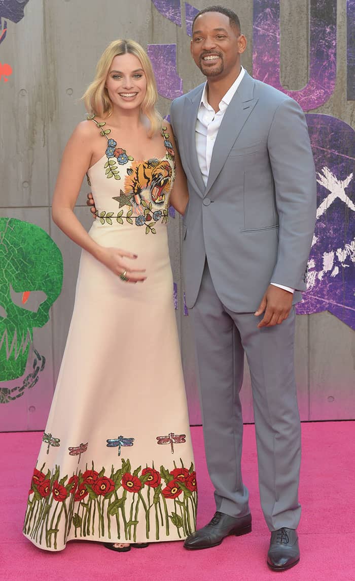 Margot Robbie and Will Smith pose at the London premiere of "Suicide Squad"