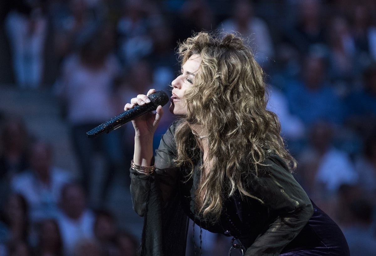 Famous for combining country and pop music, Canadian country singer Shania Twain has a net worth of $400 million