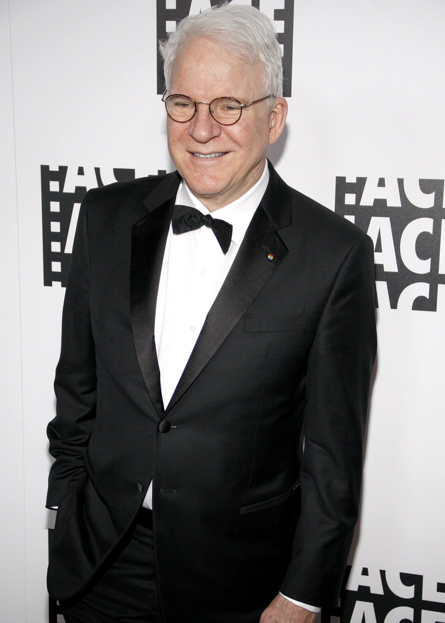 A member of the Five-Timers Club, Grammy-winning banjo player Steve Martin has appeared on twenty-seven Saturday Night Live shows and guest-hosted fifteen times