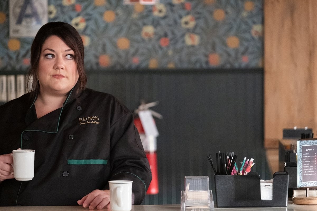 Brooke Elliott plays the owner of a restaurant called Sullivan's in Sweet Magnolias