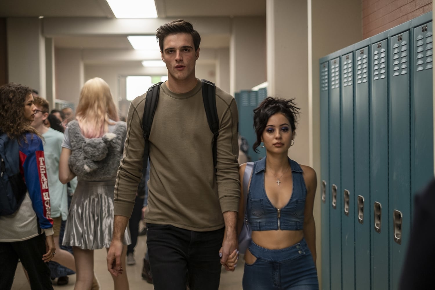 Nate Jacobs (played by Jacob Elordi) and his much shorter girlfriend Maddy Perez (played by Alexa Demie) in Euphoria