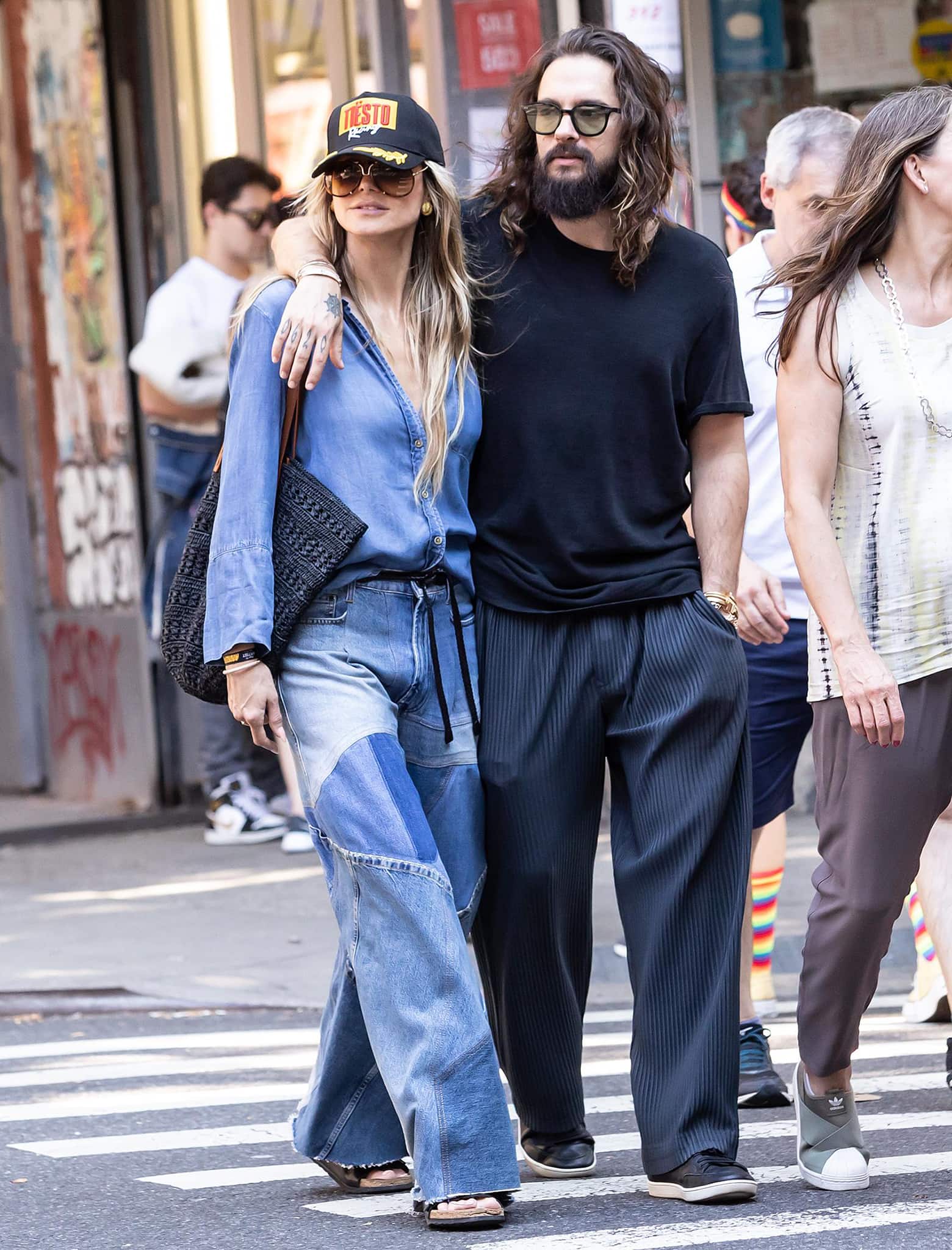 Heidi Klum and Tom Kaulitz stroll around Soho on June 26, 2022
