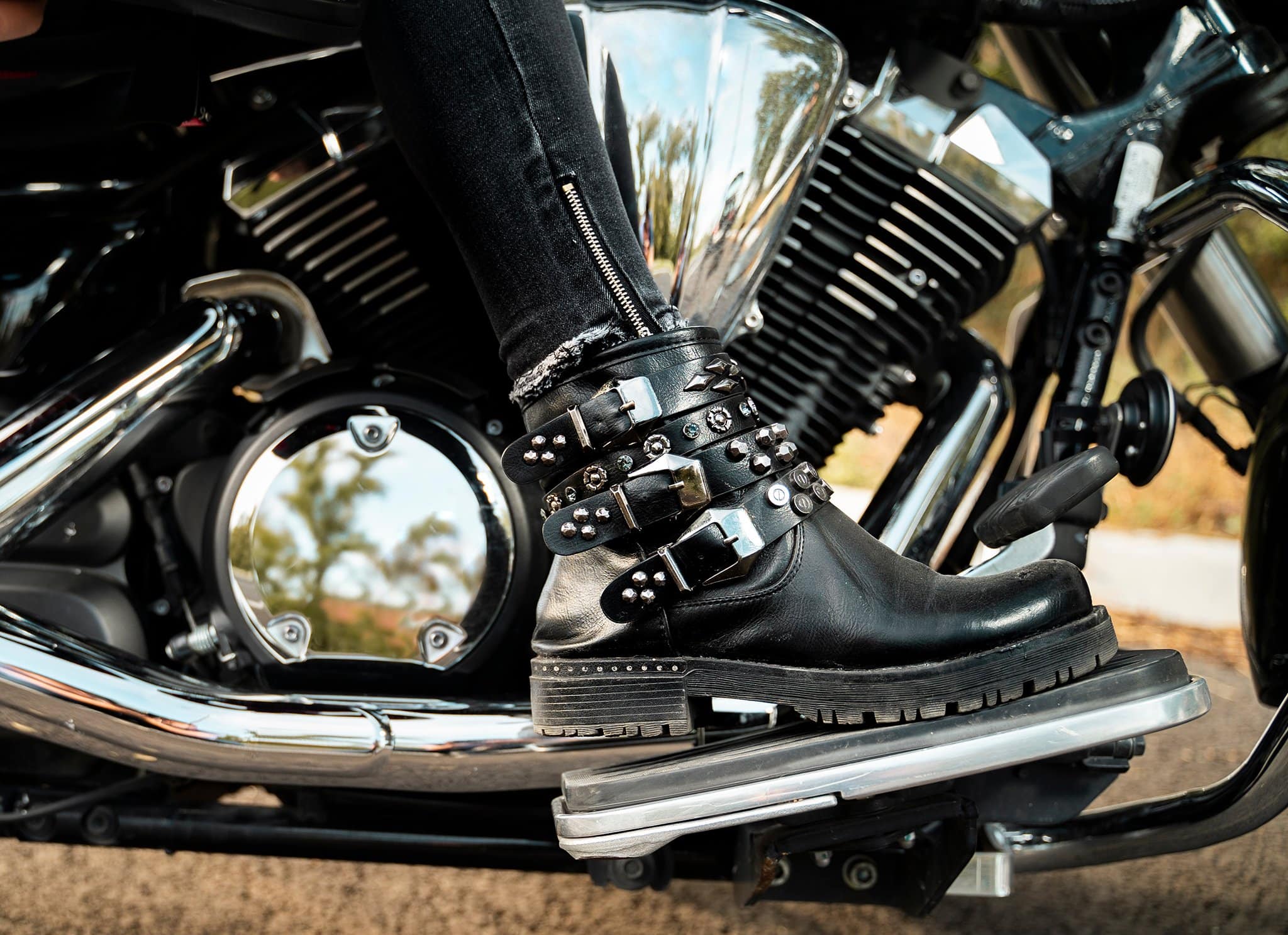 There are different types of motorcycle boots that can take you from casual rides to wild adventures