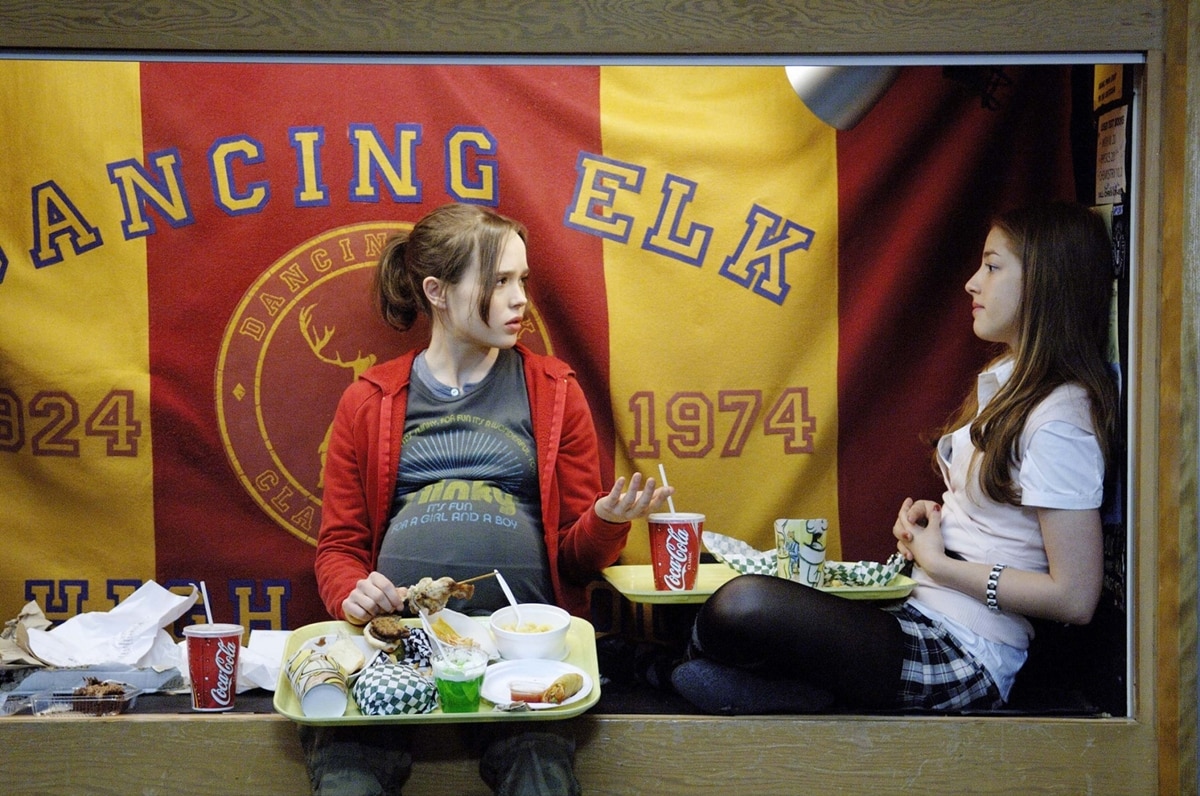 Elliot (Ellen) Page as Juno MacGuff and Olivia Thirlby as Leah in the 2007 American coming-of-age comedy-drama film Juno