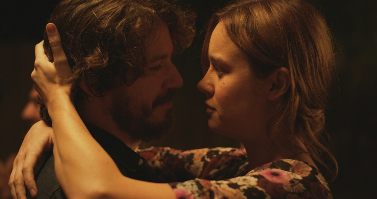 John Gallagher Jr. as Mason and Brie Larson as Grace Howard in Short Term 12